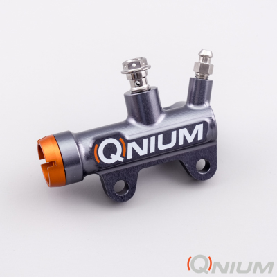 Rear Master Cylinder - Side Rear Banjo Sensor