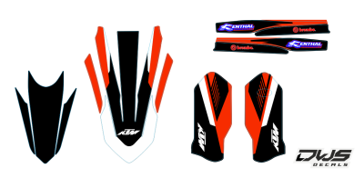 KTM EXC 125 250 350 450 500 2020 Model 14 set
 
Gehele stickerset bestaande uit
- Radiaset (6 delig)
- Nummerset (5 delig)
- Trimset (12 delig)

 
KTM EXC 125 250 350 450 500 2020 Model 14 set

consisting off:
- Radiator shrouds (6 tiles)
- Nu