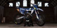 Husqvarna TE FE 2020 Model 1 set Gehele stickerset bestaande uit - Radiaset (2 delig) - Nummerset (5 delig) - Trimset (9 delig) Complete decasl kit consisting off - decals Radiator kit - decals side panels - decals Trimkit DWS Decals DWSDecals stickerset